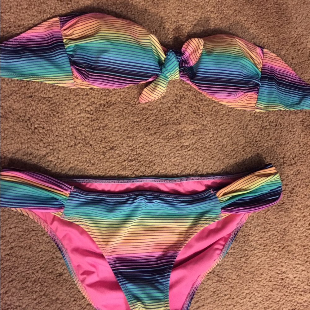 Strapless Victoria’s Secret Bikini